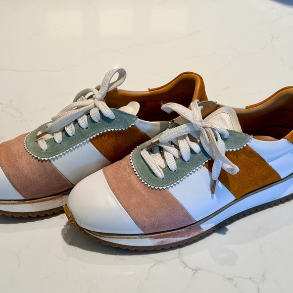 Angela Scott Quinn Sneaker - Picture 2 of 5